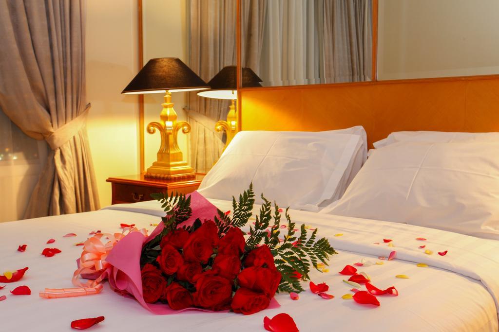 Batavia Hotel & Serviced Apartments Jakarta Exterior photo